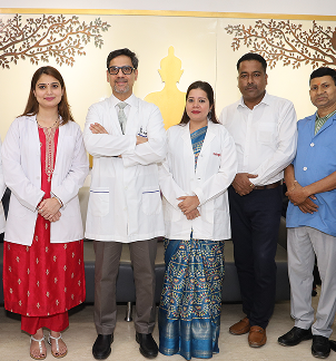 Dr. Sumit Mrig with the clinical team at Sankalp clinic