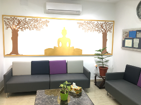 Waiting area at Sankalp ENT Clinic, Dwarka